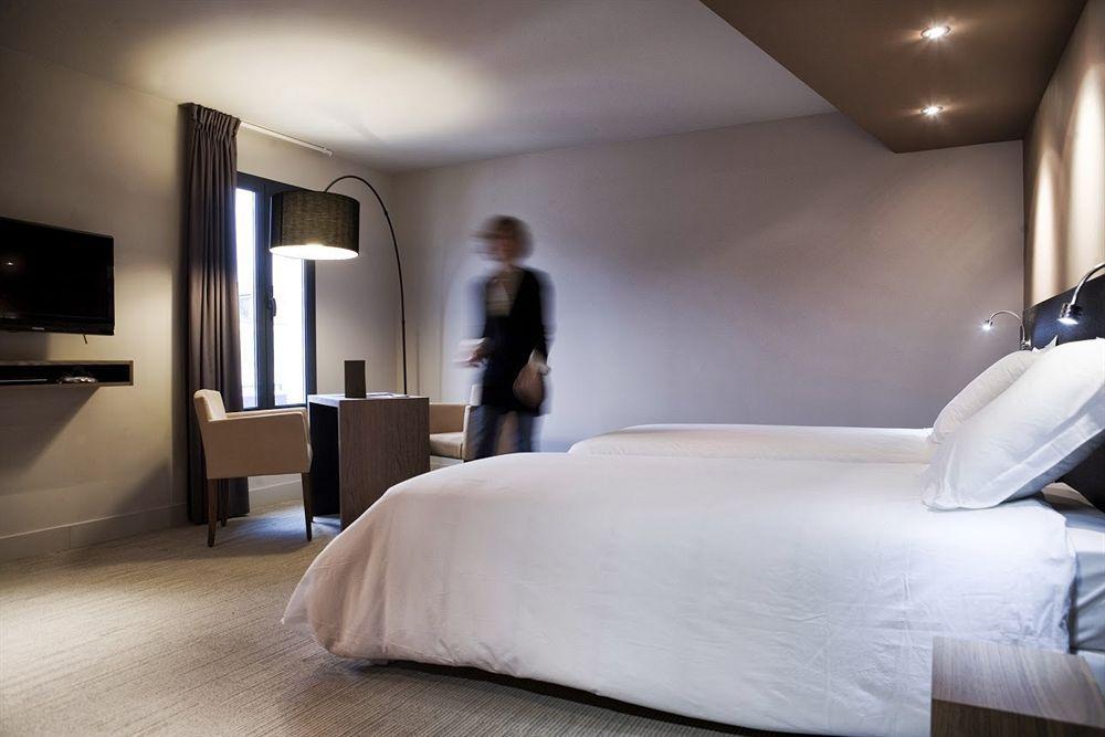 Hotel Restaurant Spa Ivan Vautier Caen Exteriör bild