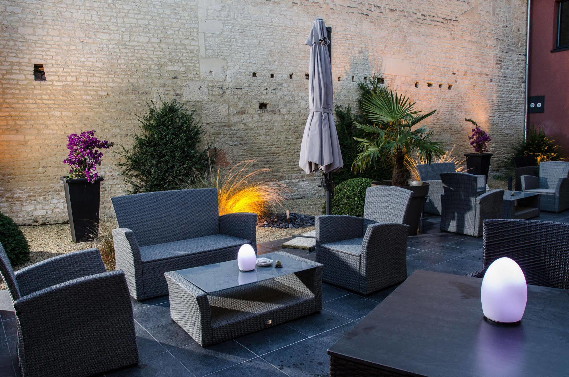 Hotel Restaurant Spa Ivan Vautier Caen Exteriör bild